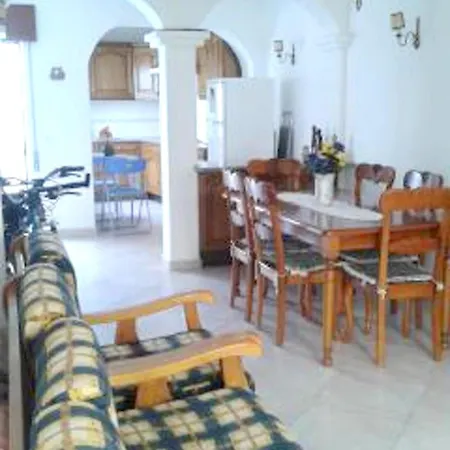 House With 2 Bedrooms In Portimao, With Wonderful View And Furnished Ter... Апартаменти *